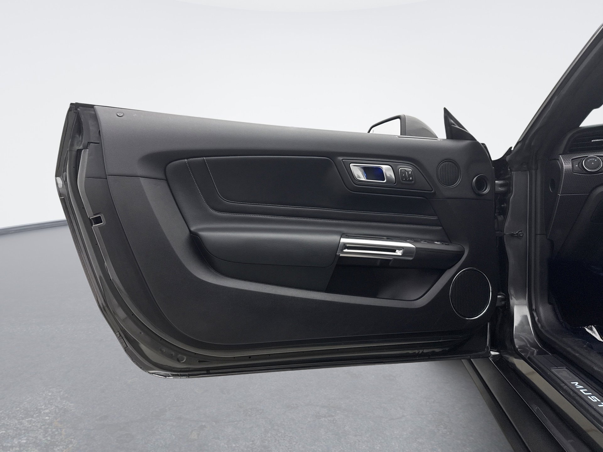 Used 2019 Ford Mustang GT Premium w/ GT Performance Package image 9