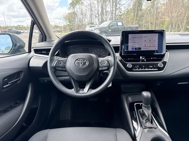 Used 2024 Toyota Corolla LE FWD image 5