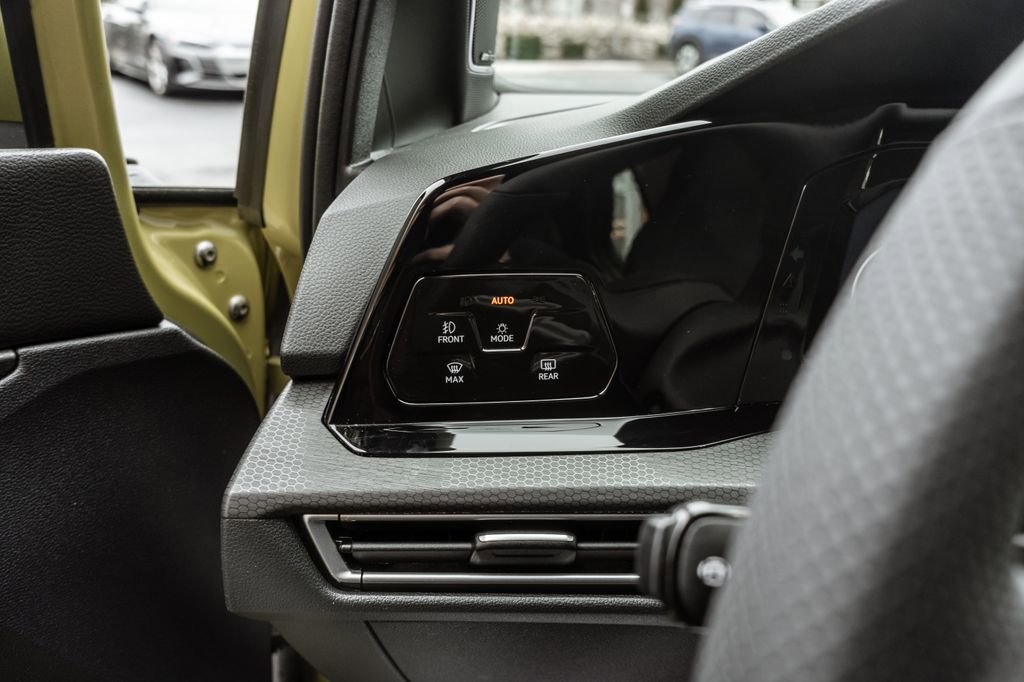 Used 2022 Volkswagen GTI Autobahn image 16