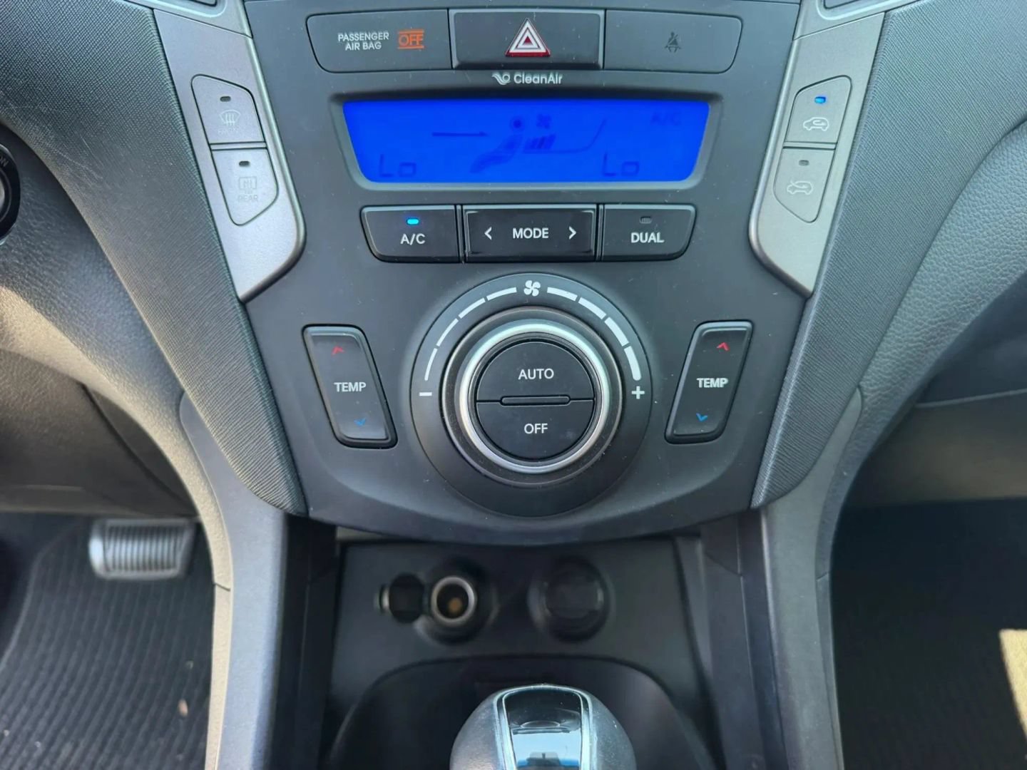 Used 2014 Hyundai Santa Fe Sport 2.0T FWD image 25