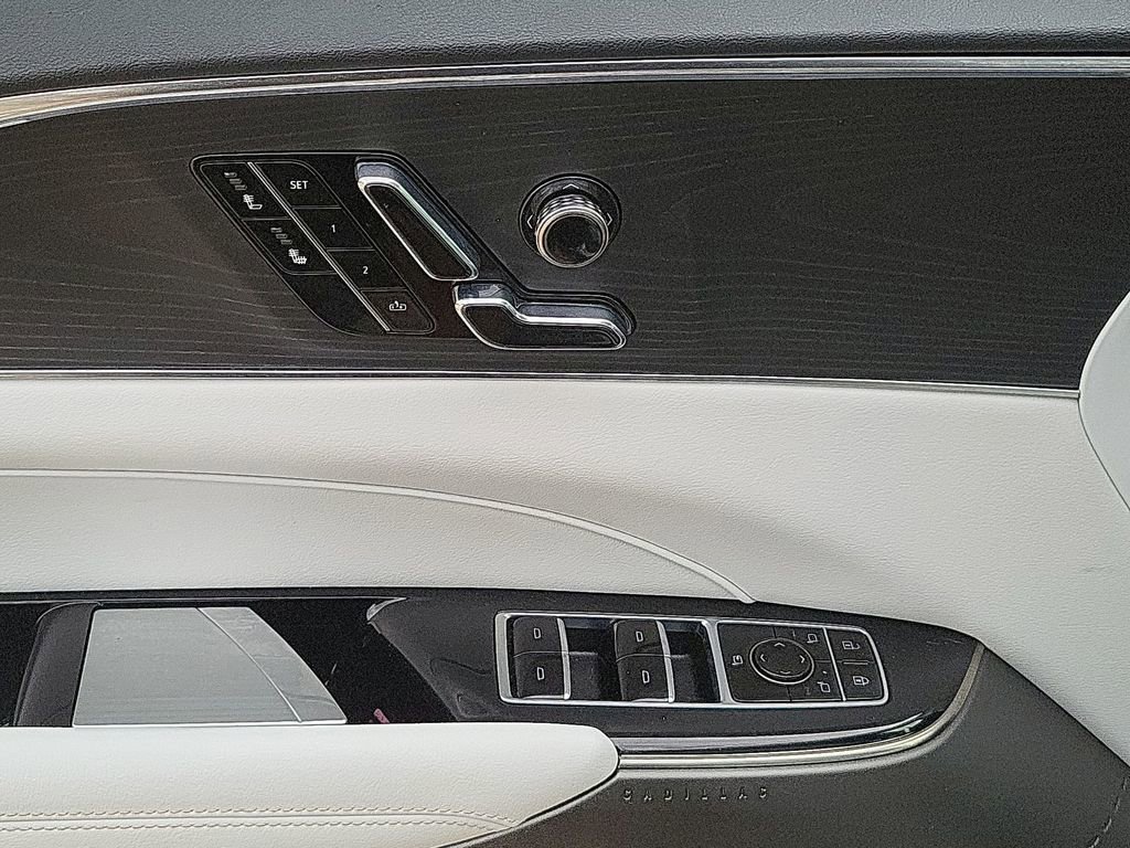 Certified 2024 Cadillac Lyriq Luxury w/ LPO, Floor Liner Package image 23