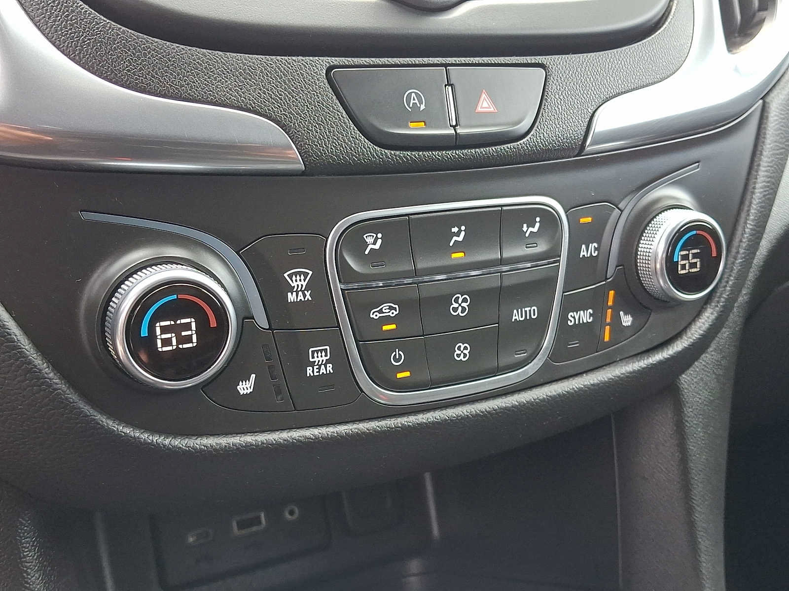 Used 2022 Chevrolet Equinox LT AWD/4WD image 15