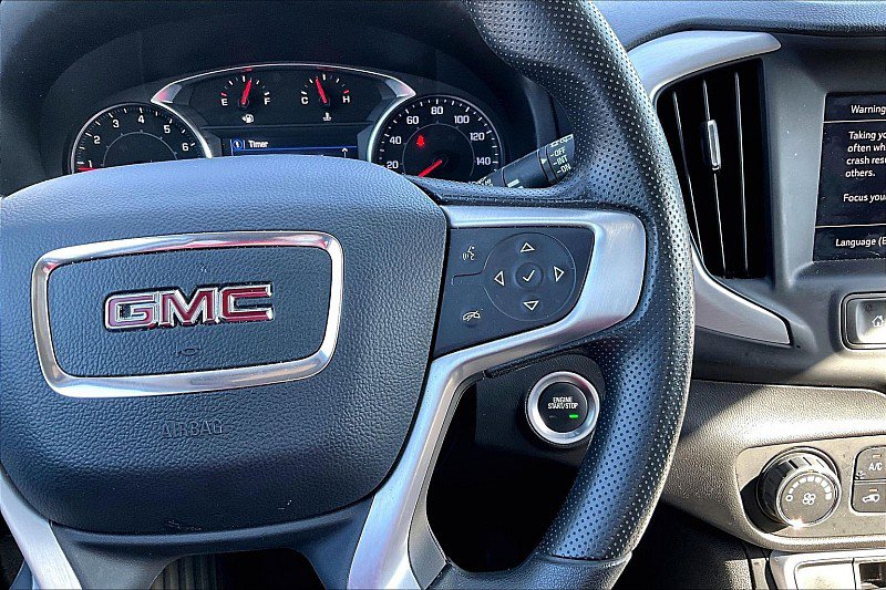 Used 2024 GMC Terrain SLE image 37
