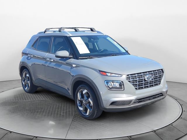 Used 2022 Hyundai Venue SEL image 7