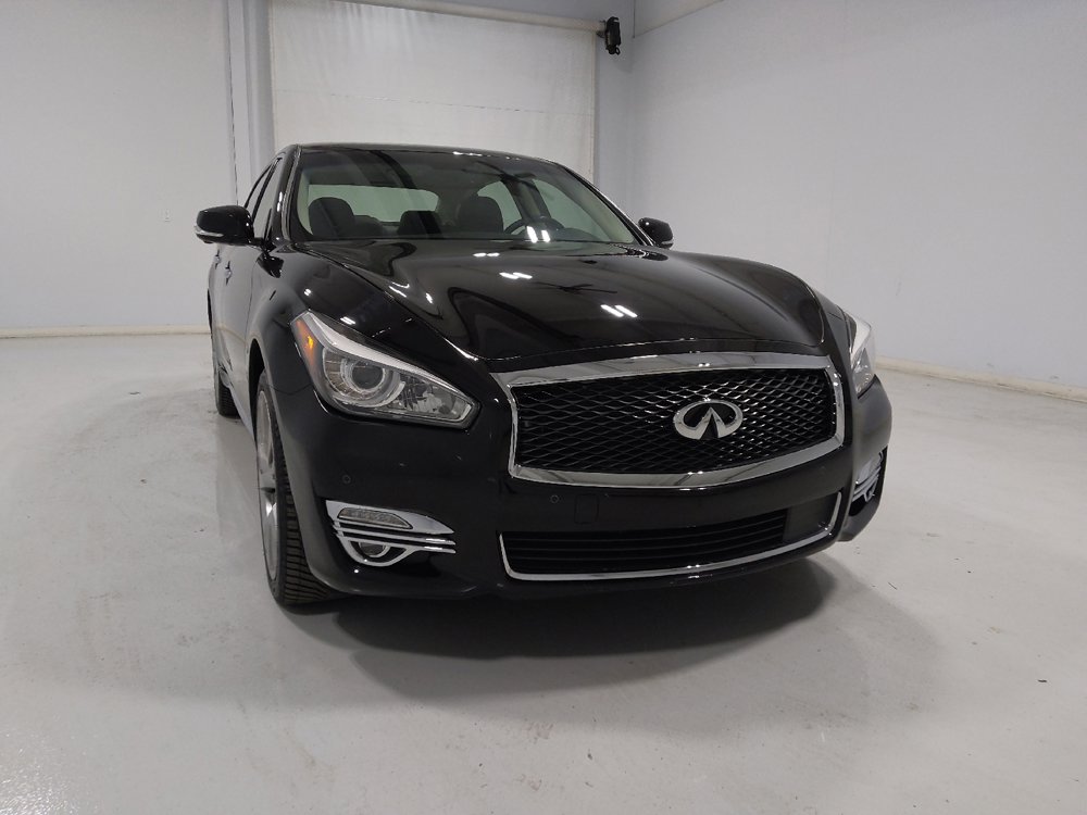 Used 2016 INFINITI Q70 L 3.7 w/ Deluxe Touring Package image 14