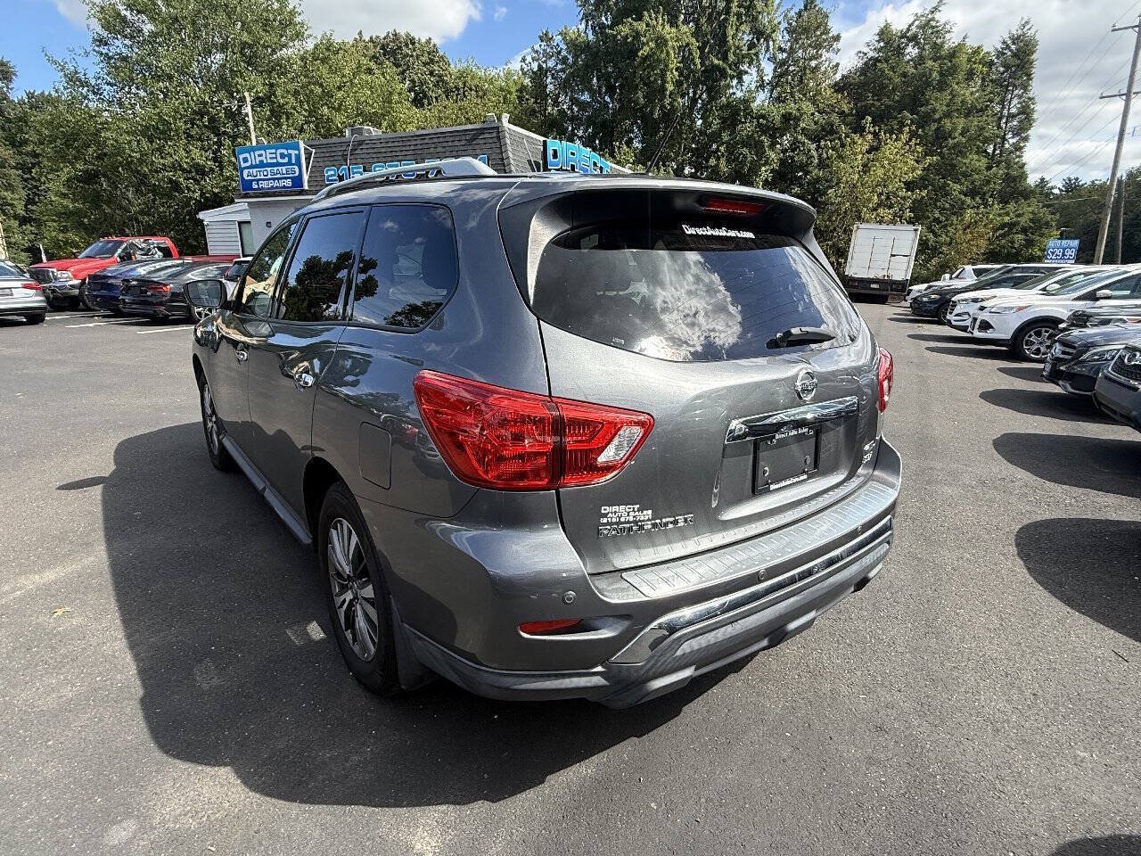Used 2018 Nissan Pathfinder SV AWD/4WD image 8