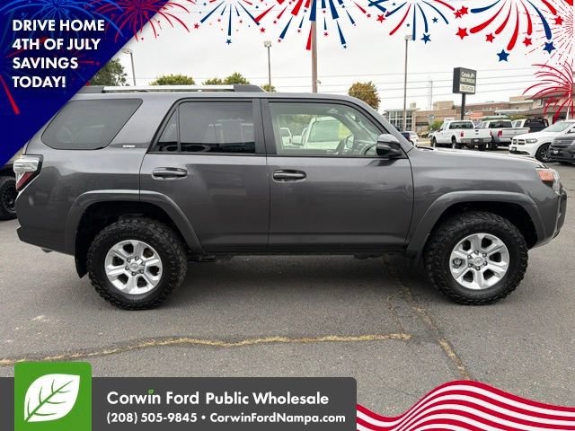 Used 2021 Toyota 4Runner SR5 Premium AWD/4WD image 4