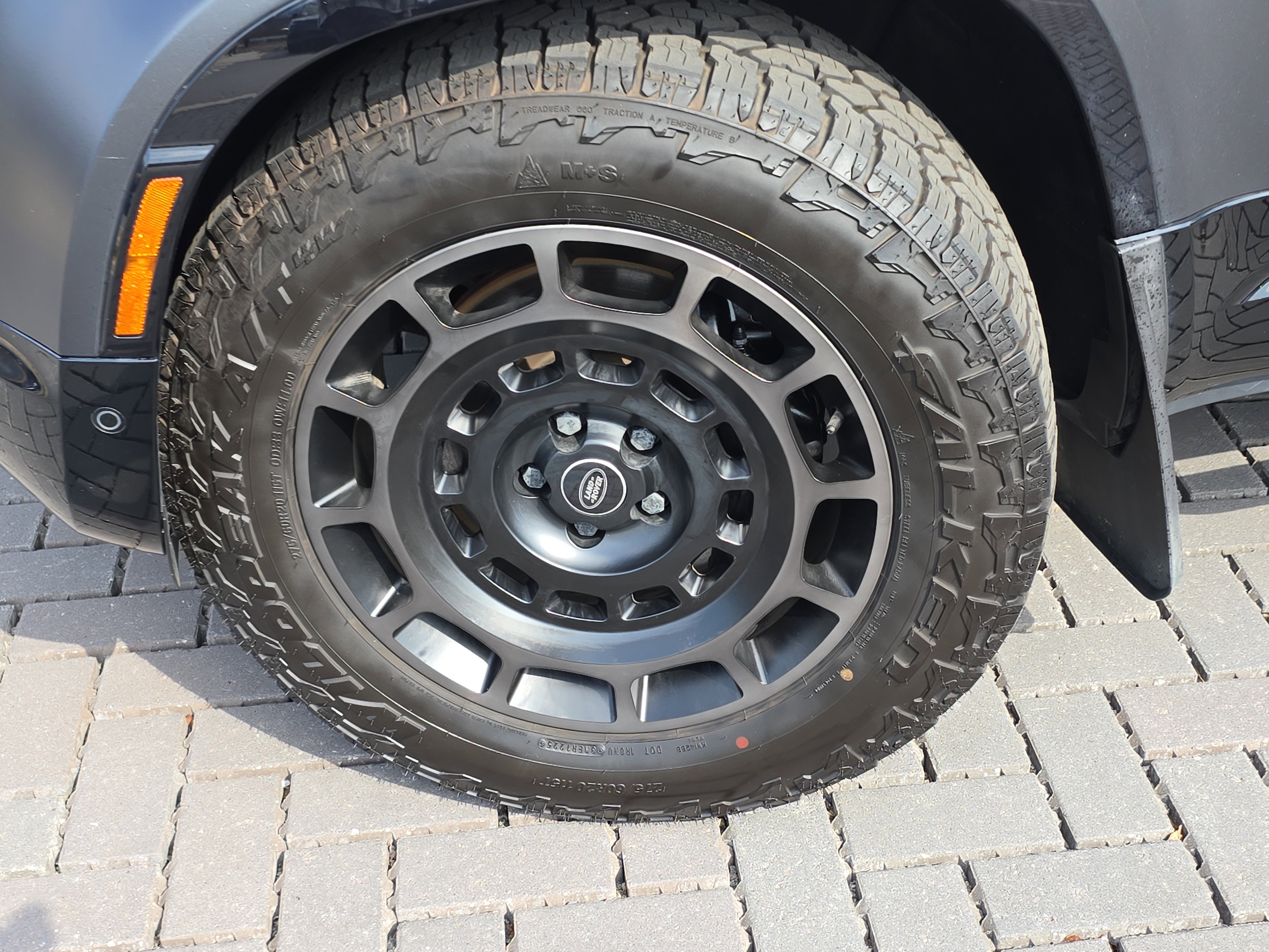 Used 2024 Land Rover Defender 110 Carpathian Edition image 11