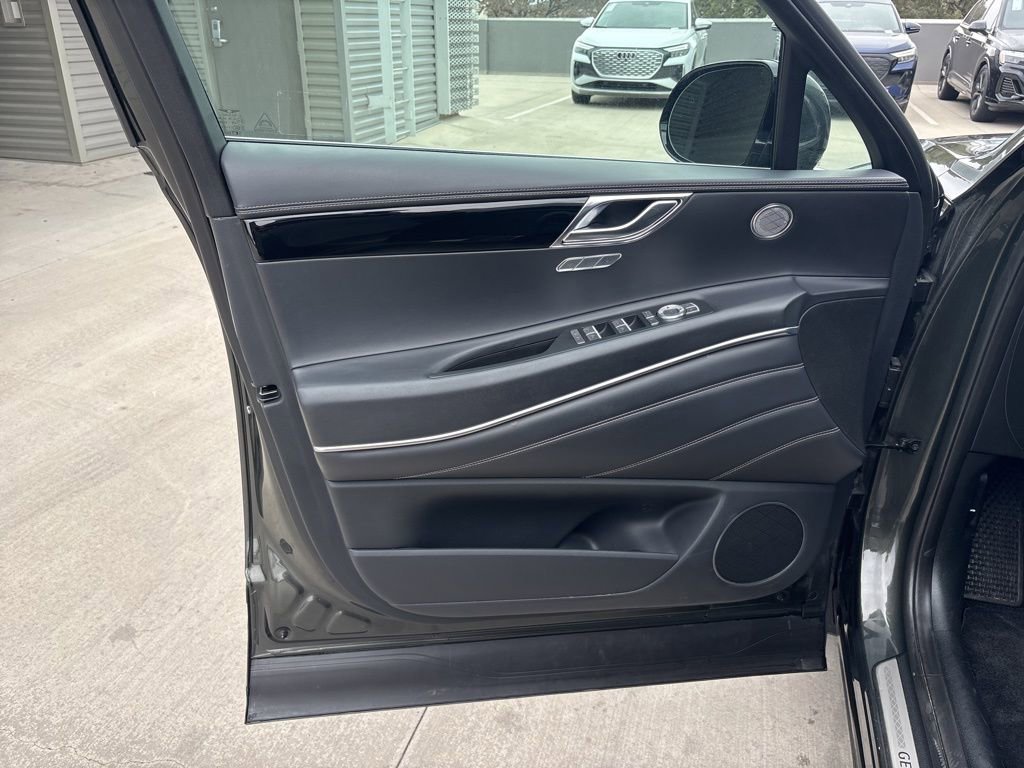 Used 2025 Genesis GV80 2.5T Standard image 10