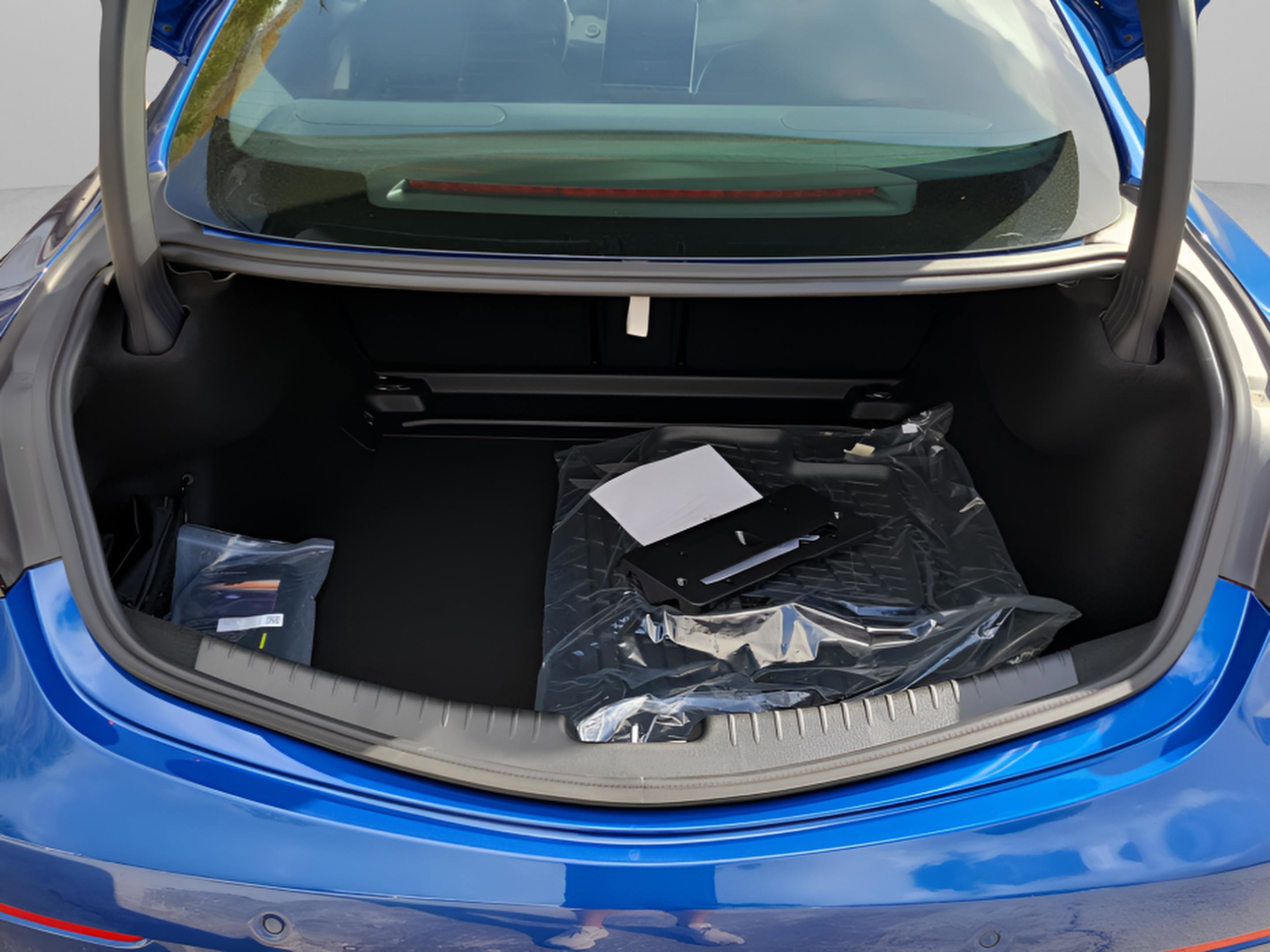 New 2025 Mercedes-Benz CLE 300 4MATIC Coupe image 9