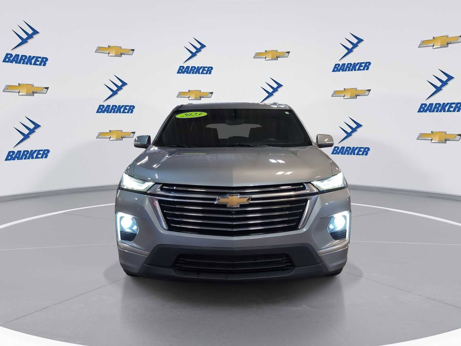 Used 2023 Chevrolet Traverse Premier image 3