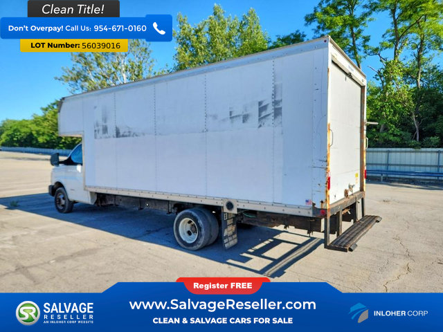 Used 2016 GMC Savana 4500 RWD image 3