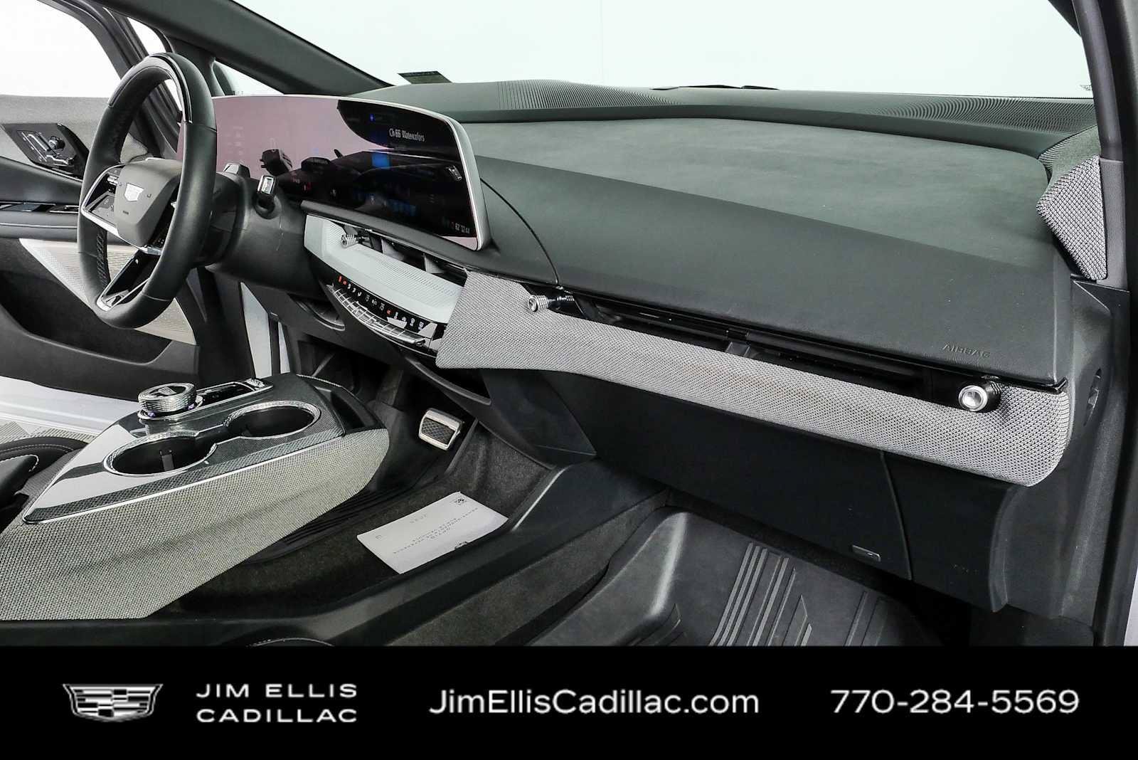 Certified 2025 Cadillac Optiq Luxury 2 w/ LPO, Floor Liner Package AWD/4WD image 23