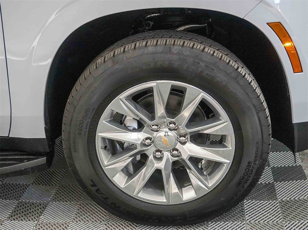 New 2026 Chevrolet Suburban Premier w/ Sun And Tow Package image 11