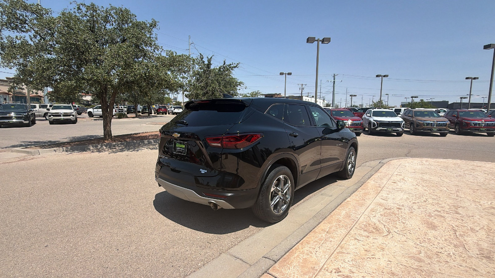 Used 2023 Chevrolet Blazer LT AWD/4WD image 6