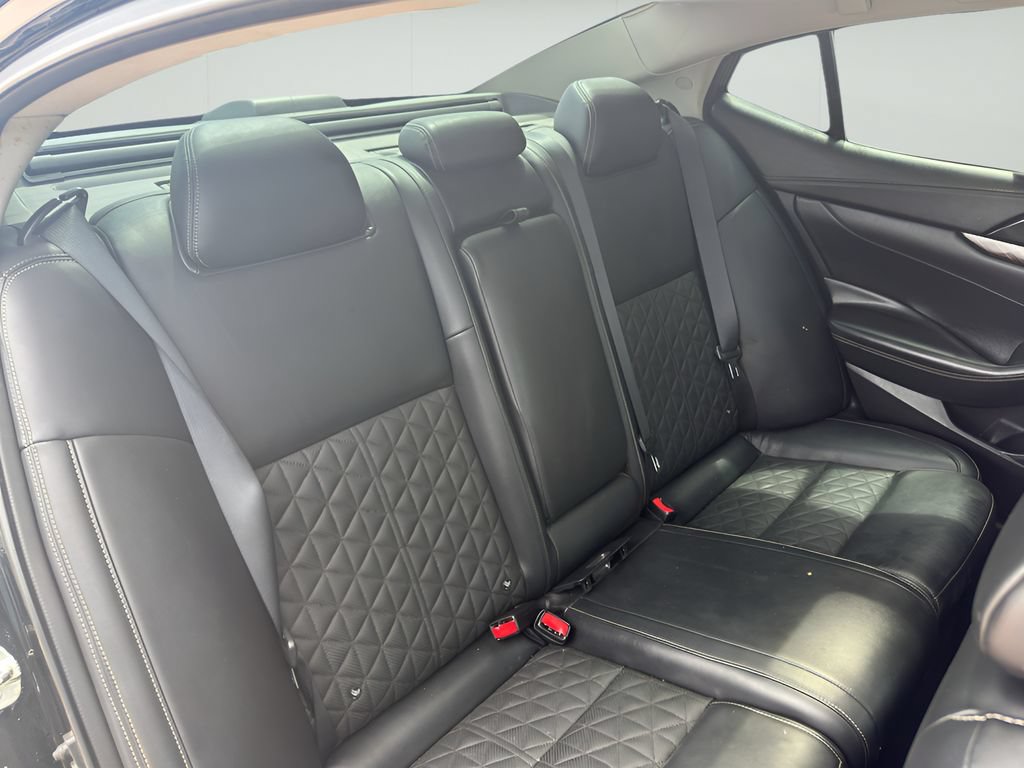 Used 2017 Nissan Maxima Platinum FWD image 5