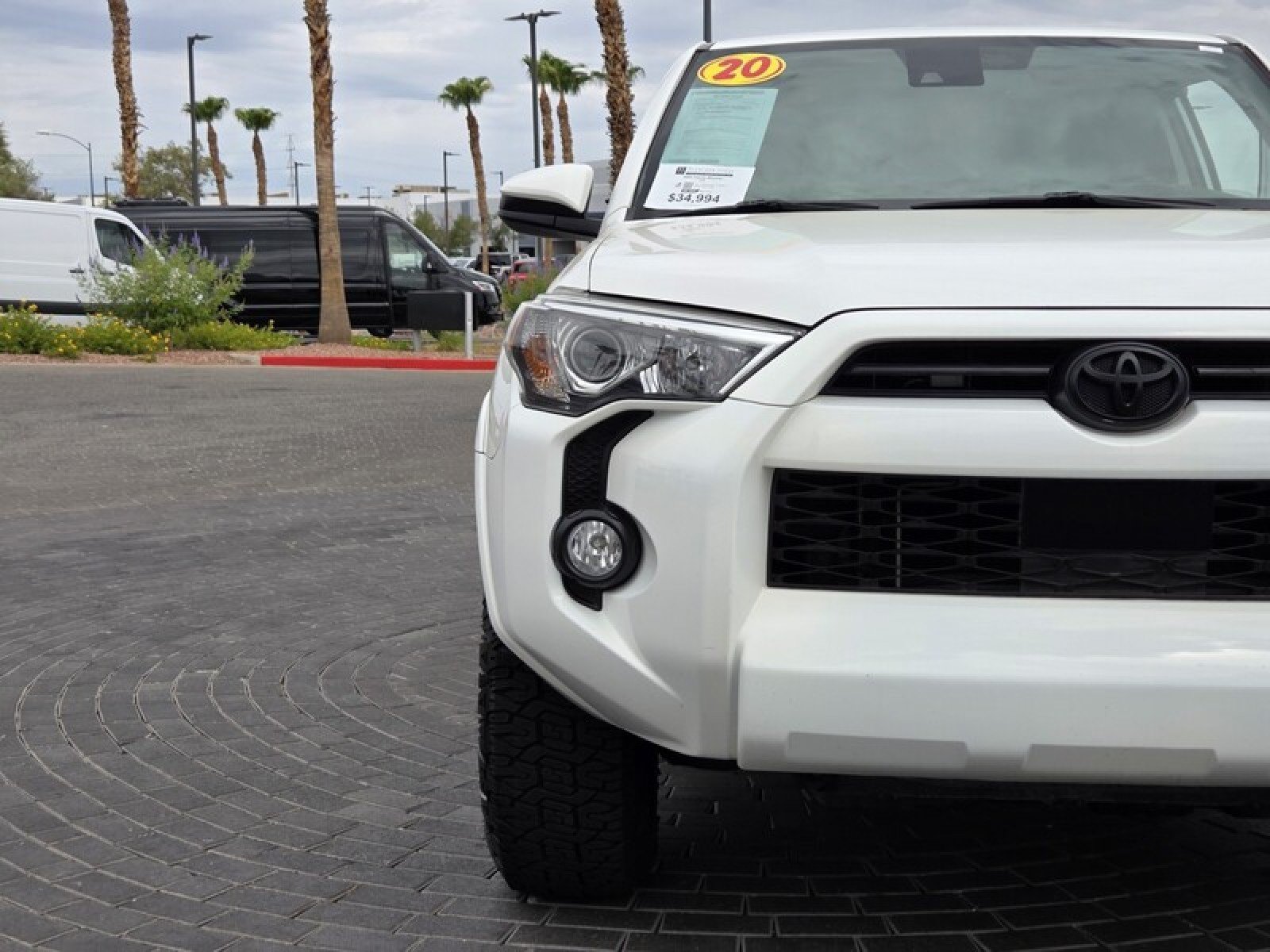 Used 2020 Toyota 4Runner SR5 AWD/4WD image 10
