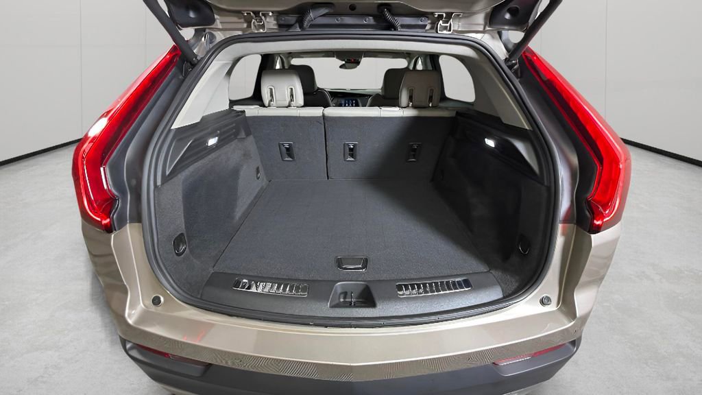 Certified 2023 Cadillac XT4 Premium Luxury w/ Cold Weather Package FWD image 27