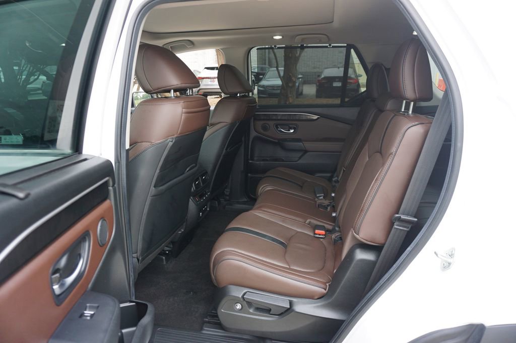 Used 2024 Honda Pilot Elite image 17