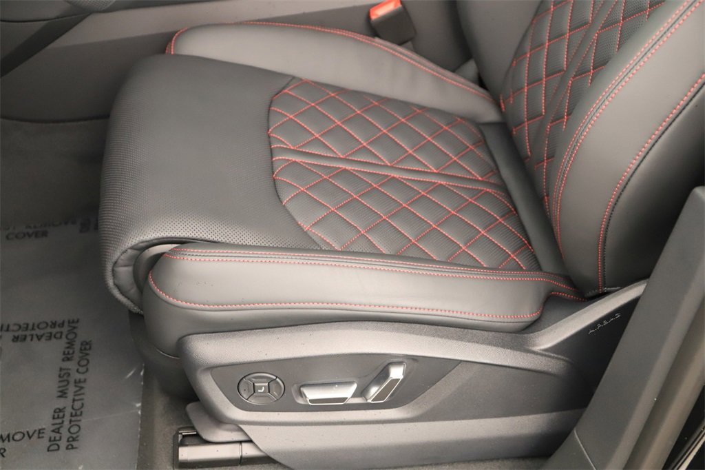 New 2026 Audi Q8 Prestige image 25