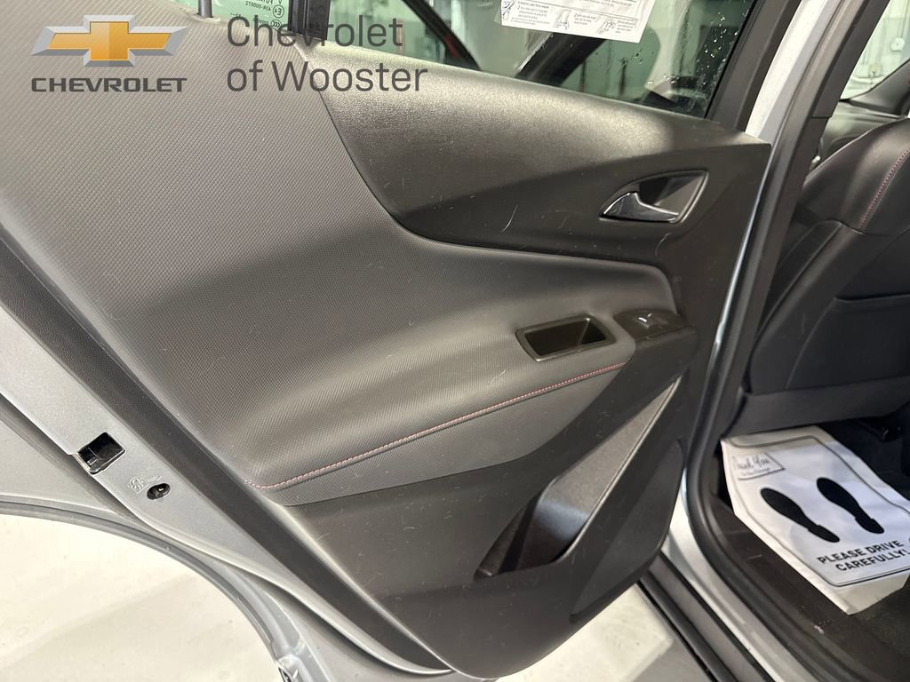Used 2023 Chevrolet Equinox RS image 36