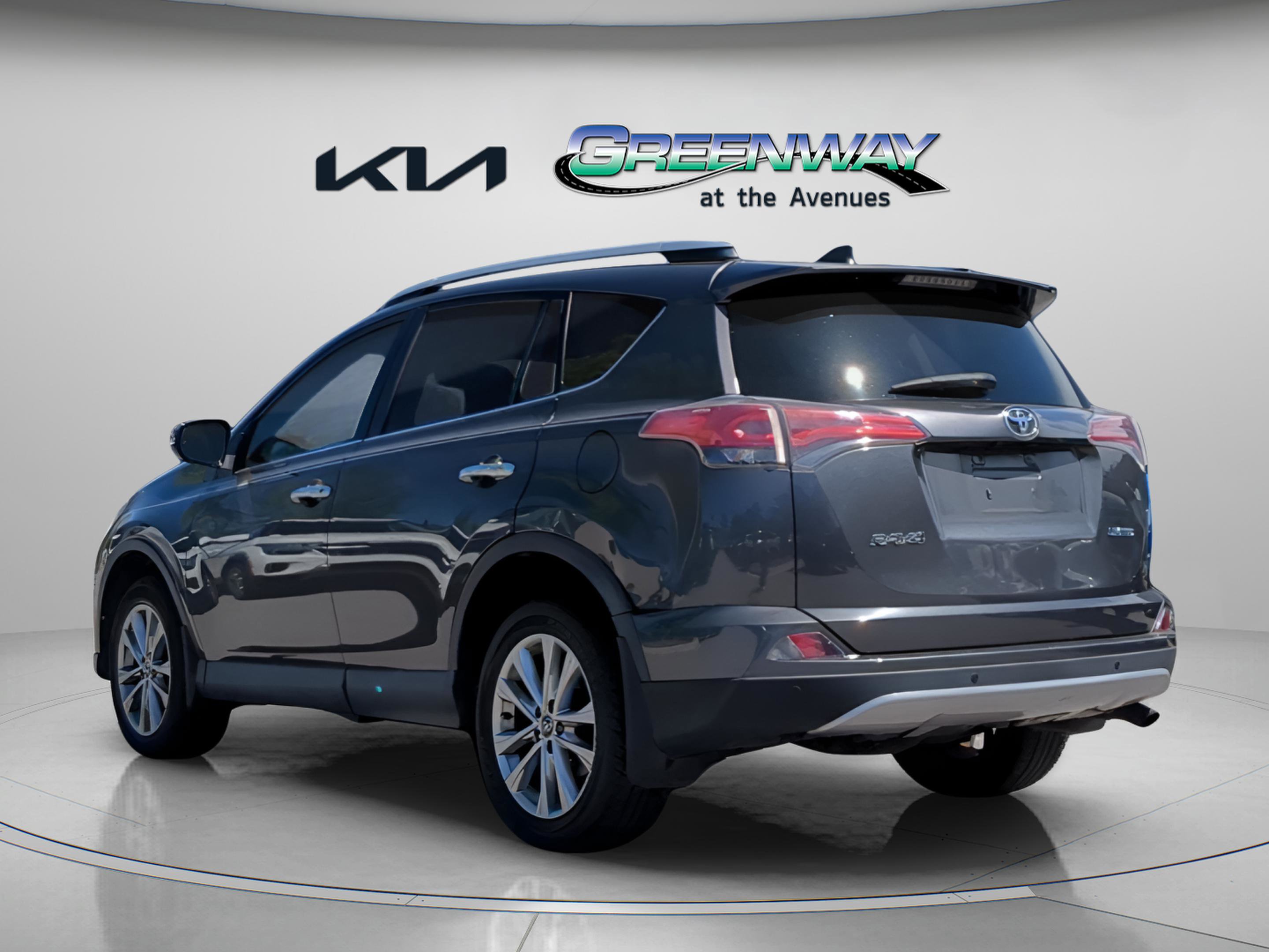 Used 2016 Toyota RAV4 Limited FWD image 5