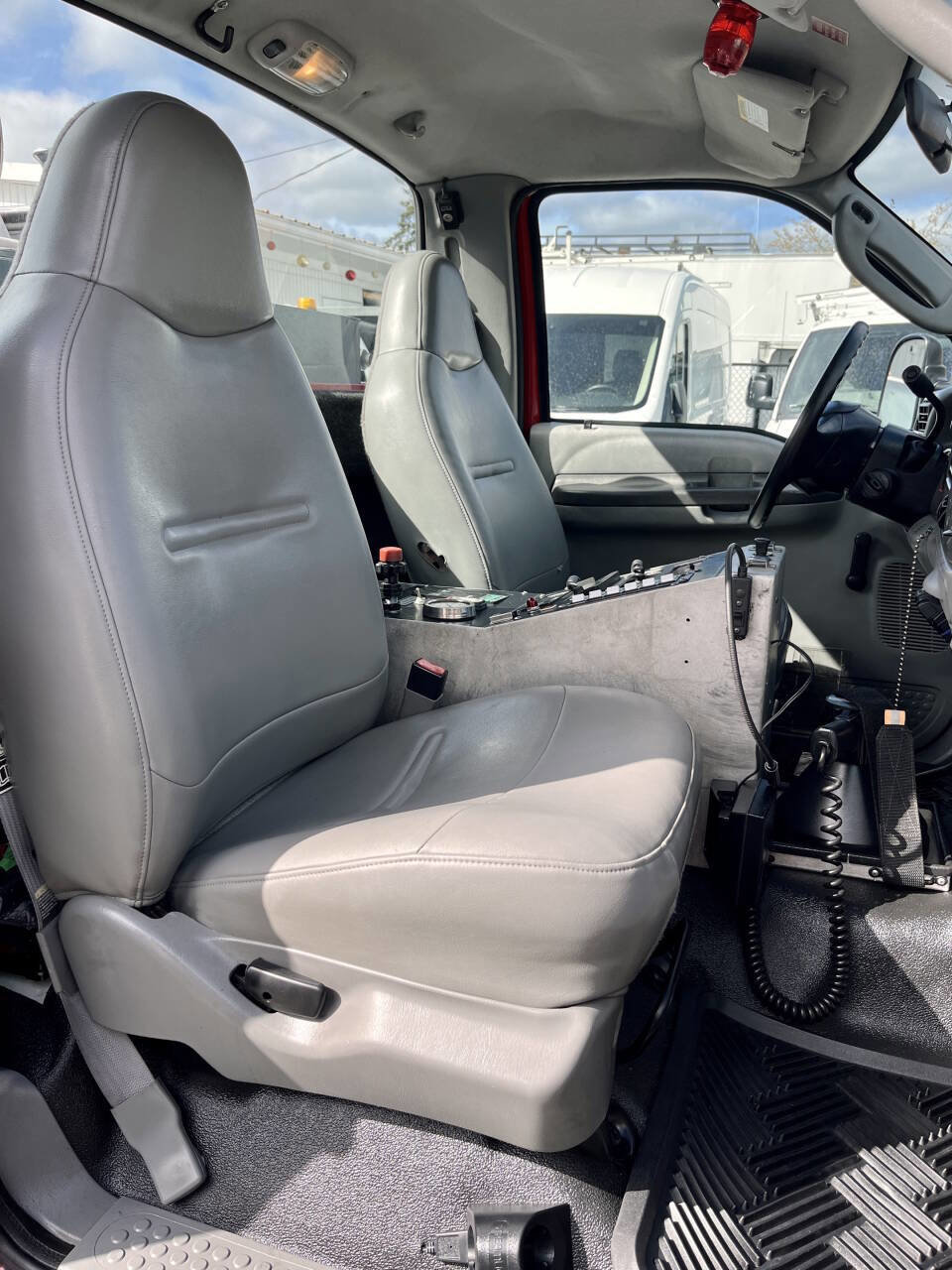 Used 2003 Ford F450 4x4 Regular Cab Super Duty image 21