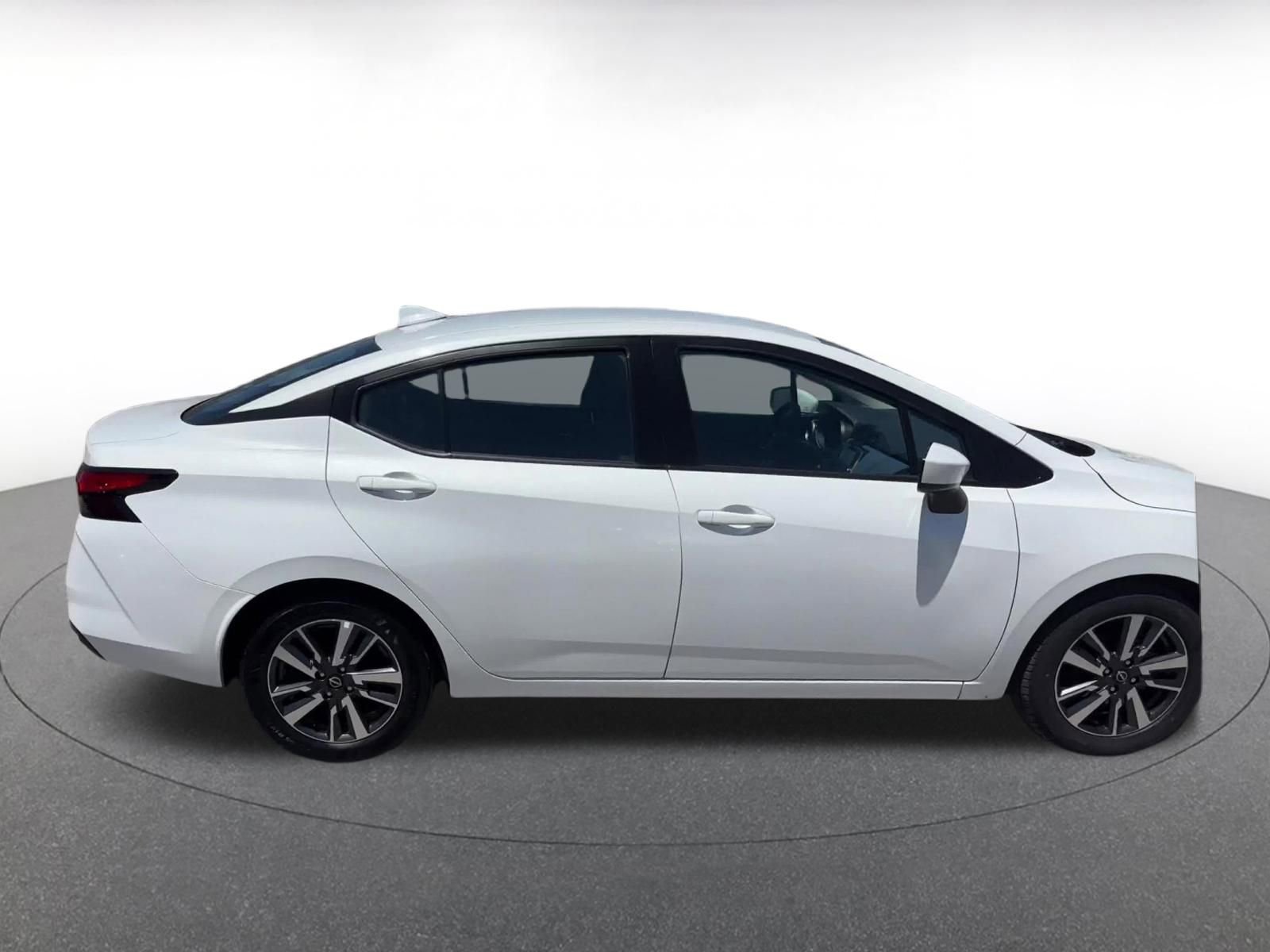 Used 2025 Nissan Versa SV FWD image 16
