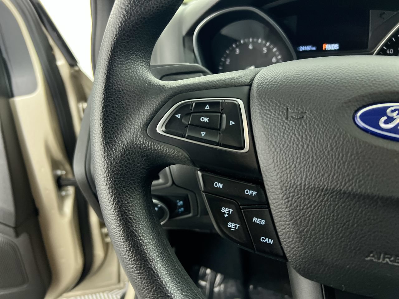 Used 2017 Ford Focus SEL FWD image 16
