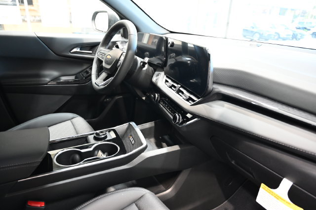 New 2027 Chevrolet Equinox LT w/ Convenience Package II AWD/4WD image 13