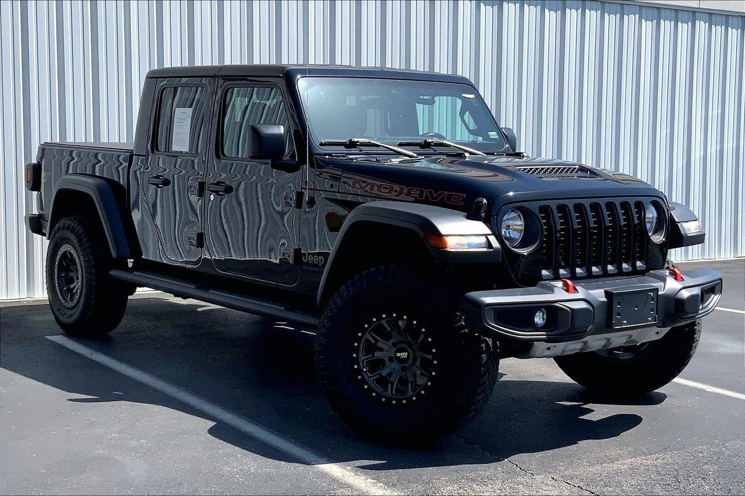 Used 2021 Jeep Gladiator Mojave w/ Cold Weather Group AWD/4WD image 2