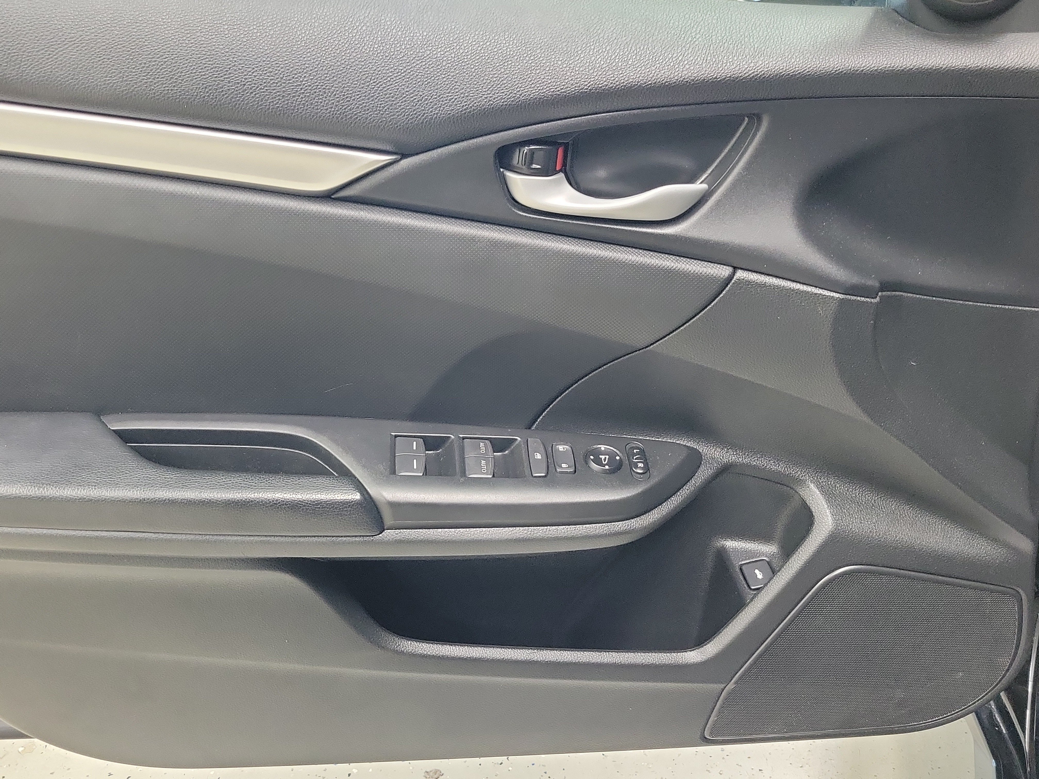 Used 2021 Honda Civic Sport image 19