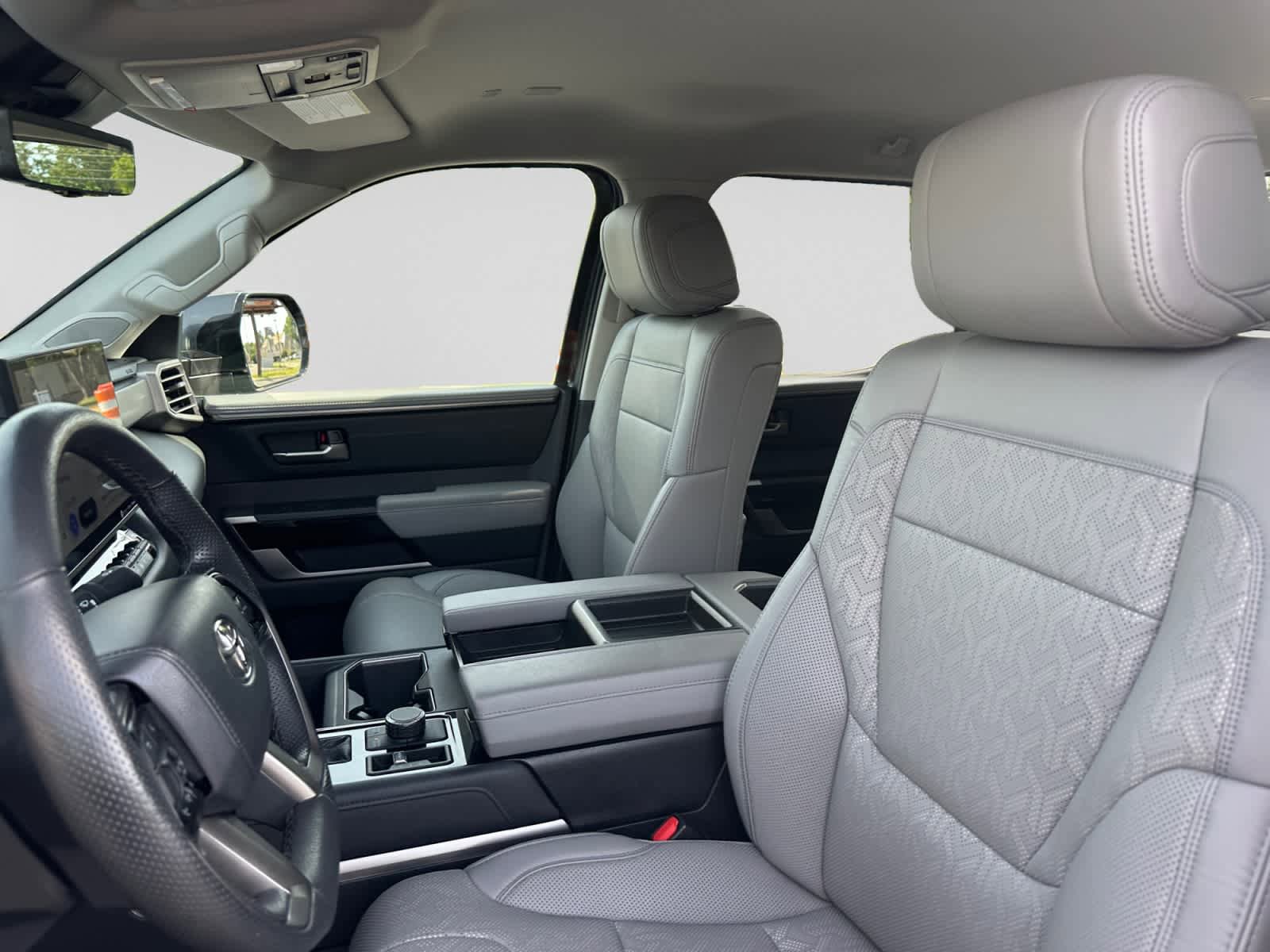Used 2023 Toyota Tundra Limited AWD/4WD image 10