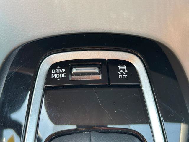 Certified 2025 Toyota Corolla SE FWD image 26