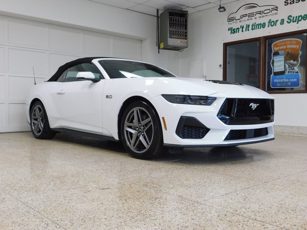 Used 2025 Ford Mustang GT Premium RWD image 7