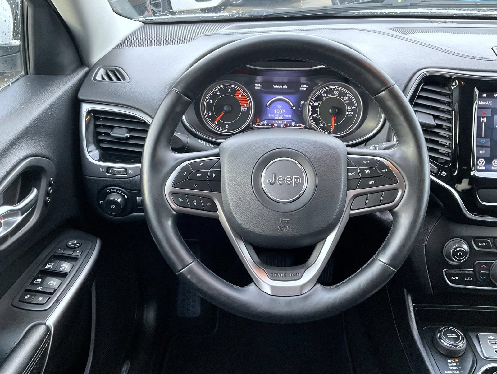 Used 2020 Jeep Cherokee Limited AWD/4WD image 12
