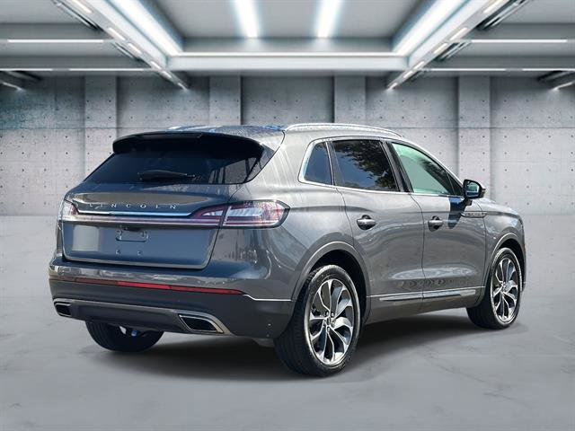 Used 2022 Lincoln Nautilus Reserve AWD/4WD image 5