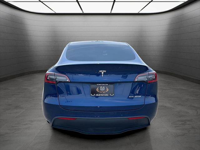 Used 2022 Tesla Model Y Long Range image 4