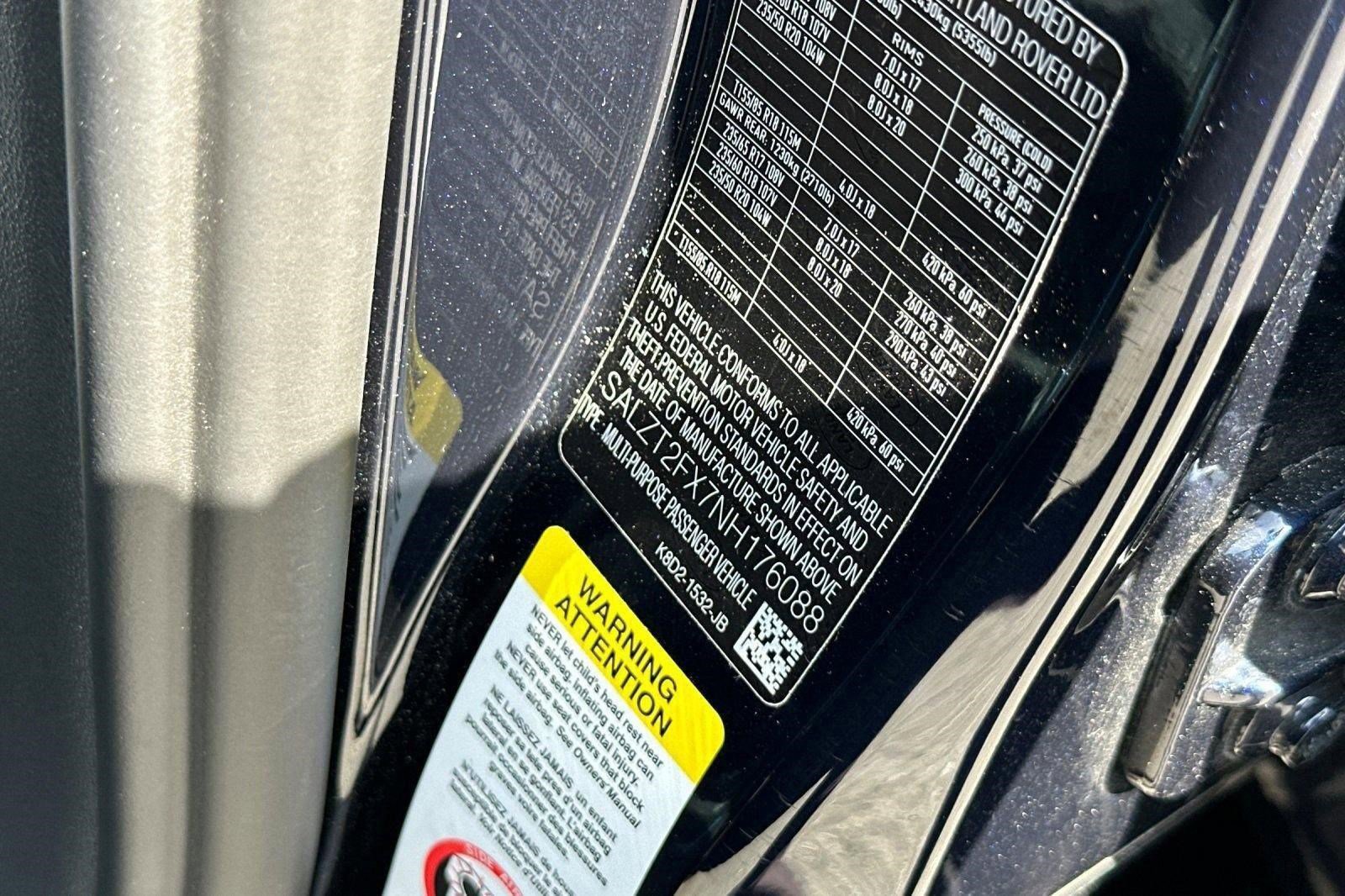 Used 2022 Land Rover Range Rover Evoque R-Dynamic S image 24