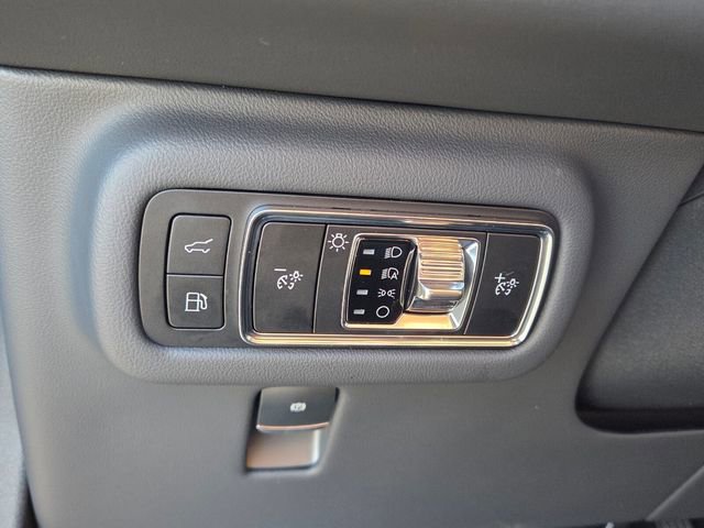 Used 2025 Lincoln Nautilus Reserve w/ Jet Appearance Package image 25