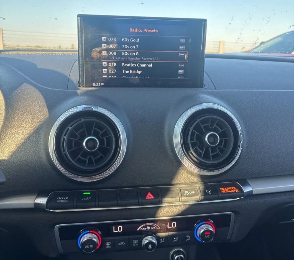 Used 2017 Audi A3 e-tron Premium FWD image 19