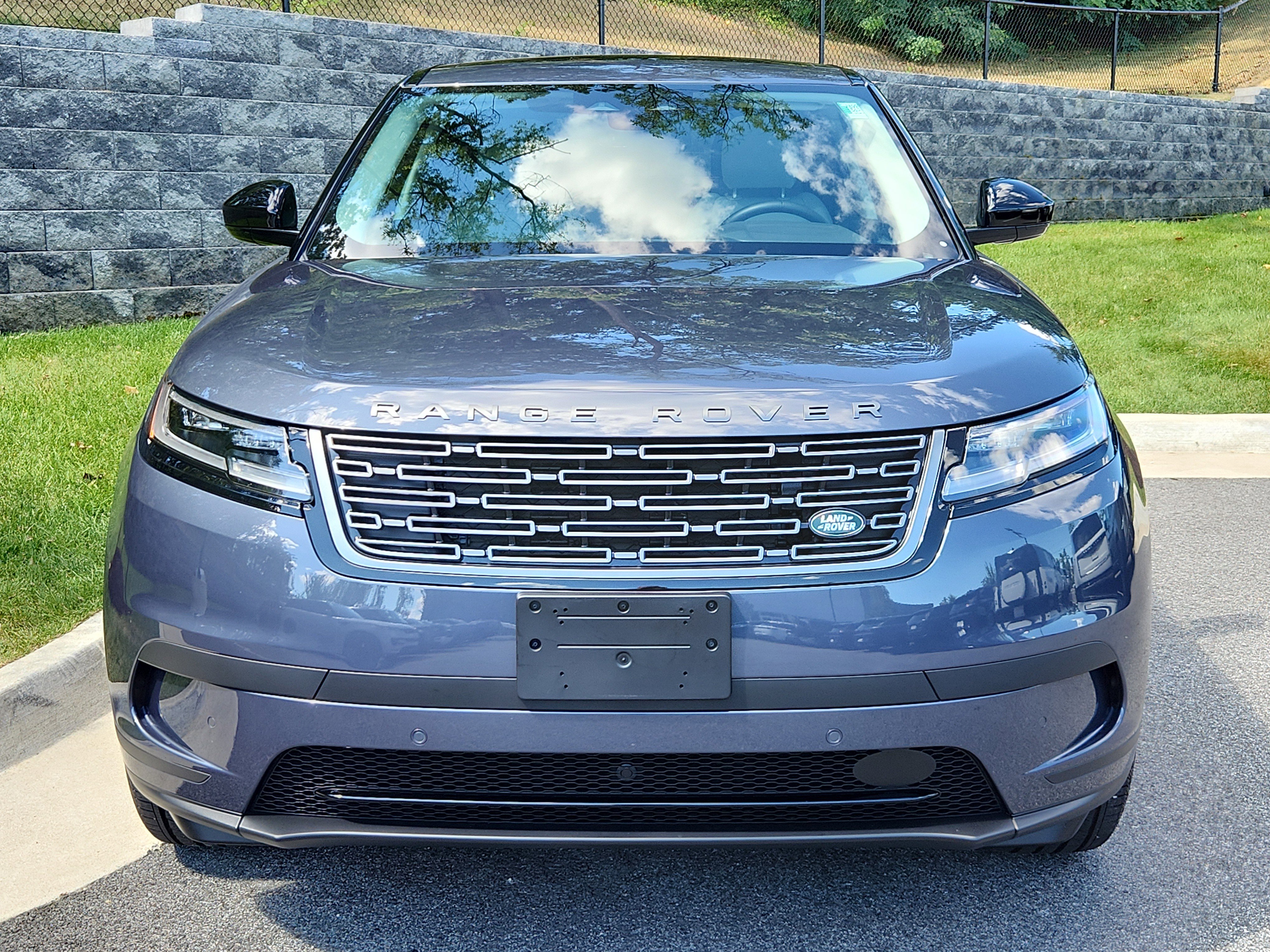 Used 2025 Land Rover Range Rover Velar S image 8