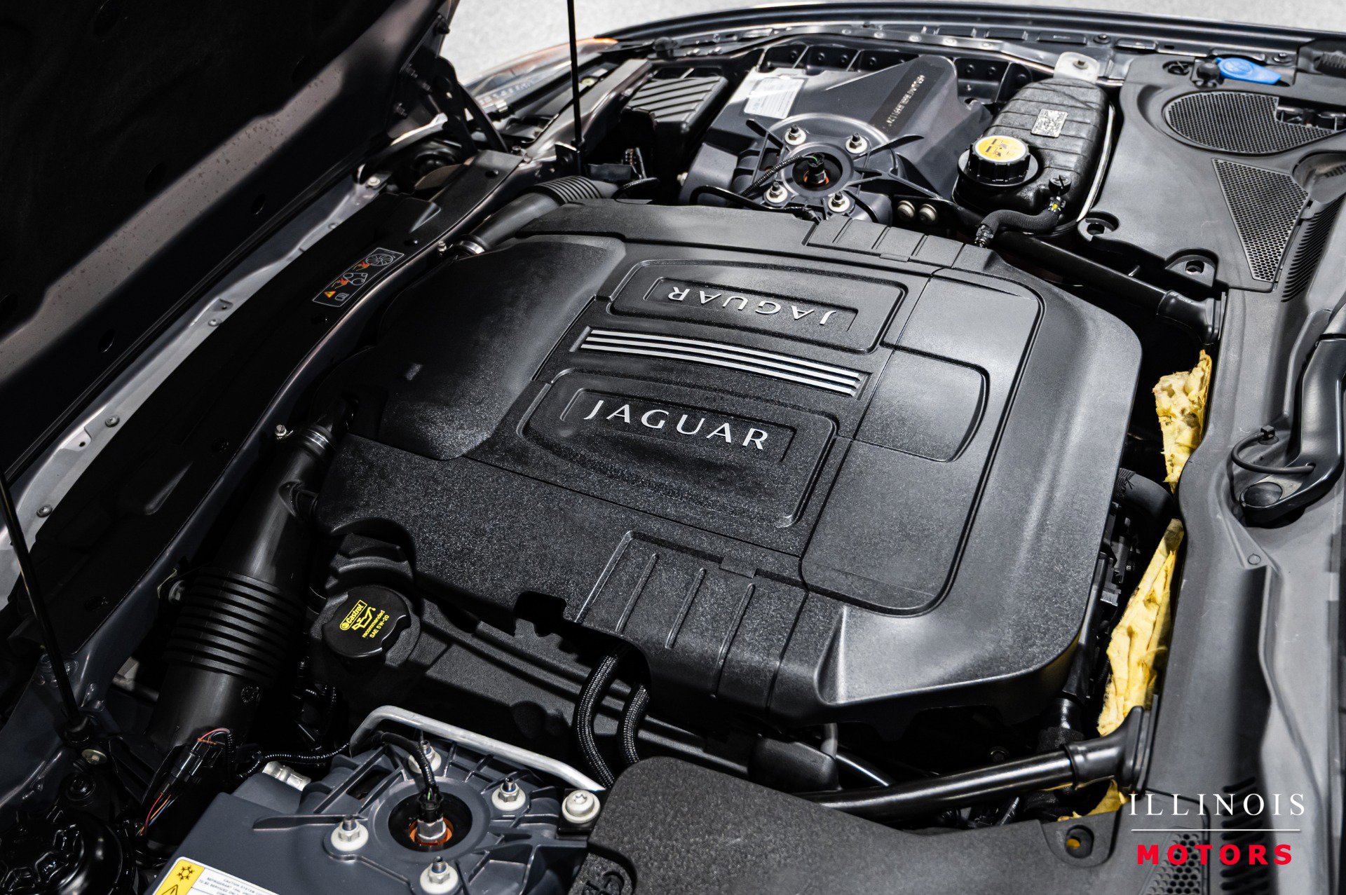 Used 2011 Jaguar XK Coupe image 31