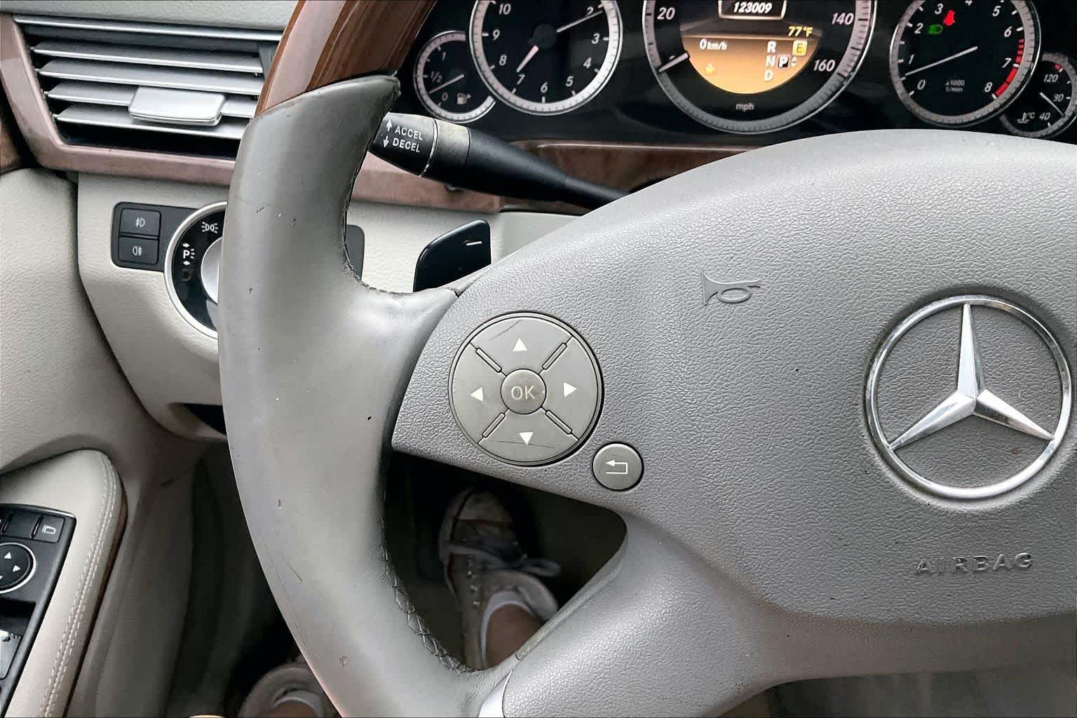 Used 2011 Mercedes-Benz E 350 Sedan image 23