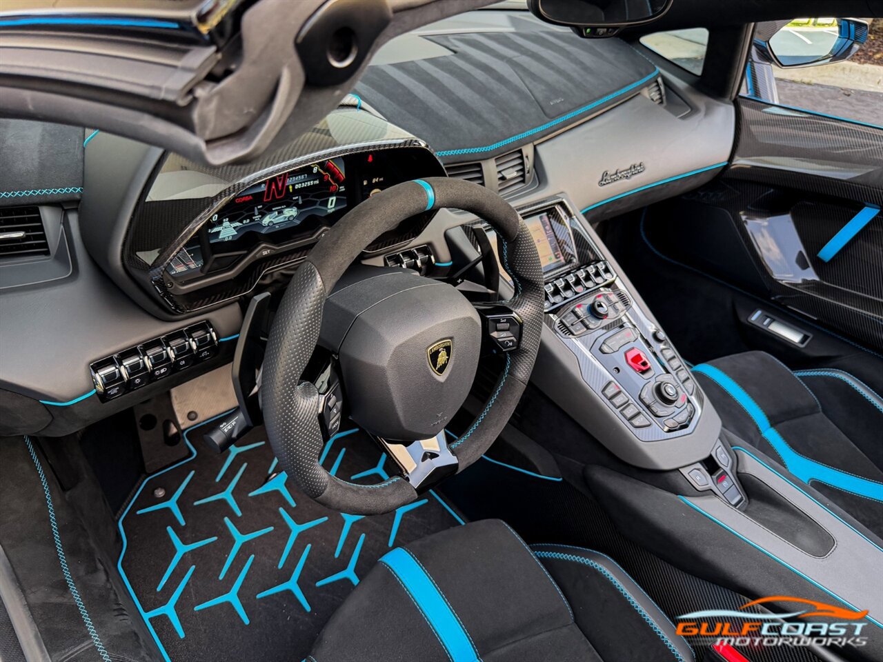Used 2021 Lamborghini Aventador SVJ AWD/4WD image 32