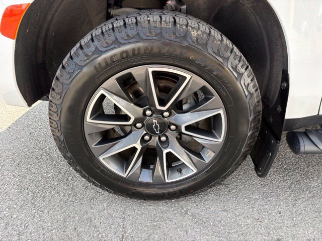 Used 2023 Chevrolet Tahoe Z71 AWD/4WD image 13