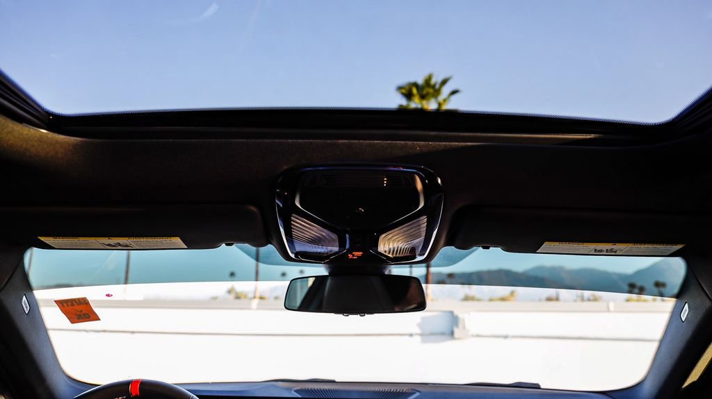 Used 2025 BMW M2 image 19