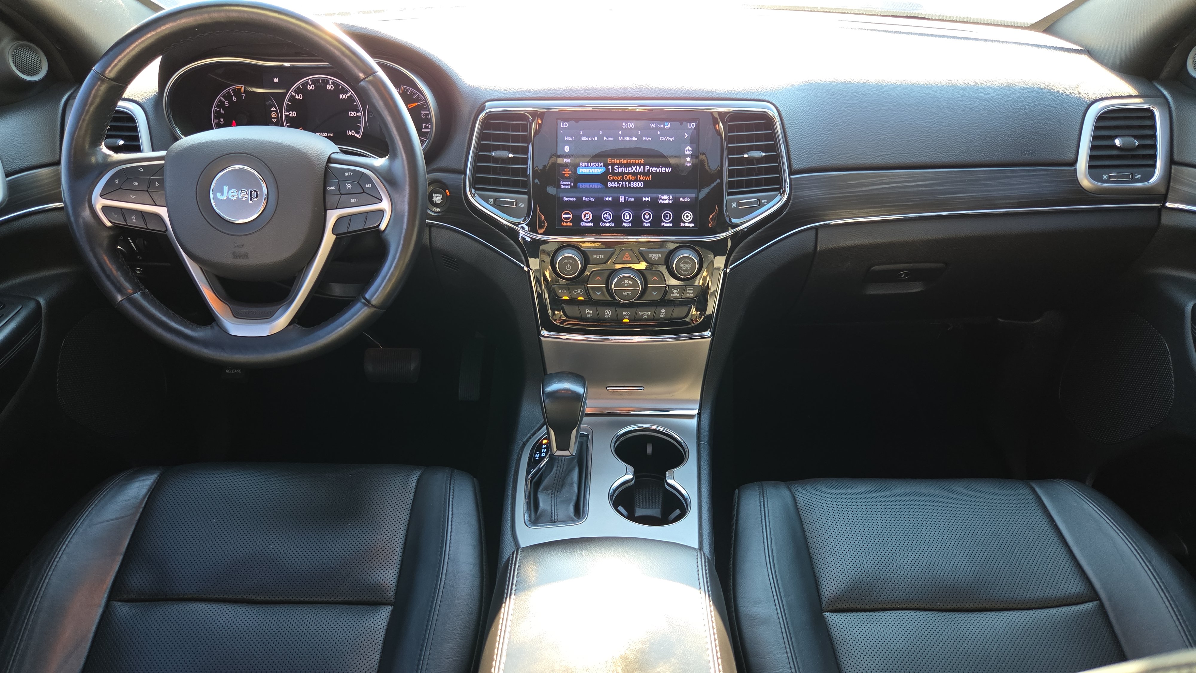 Used 2021 Jeep Grand Cherokee Limited w/ Luxury Group II RWD image 15