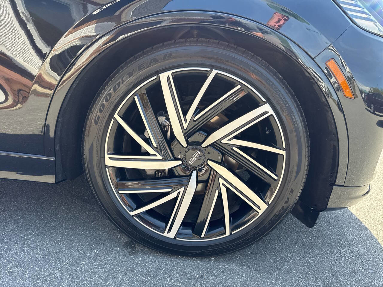 Used 2025 Lincoln Aviator Black Label w/ Jet Appearance Package AWD/4WD image 46