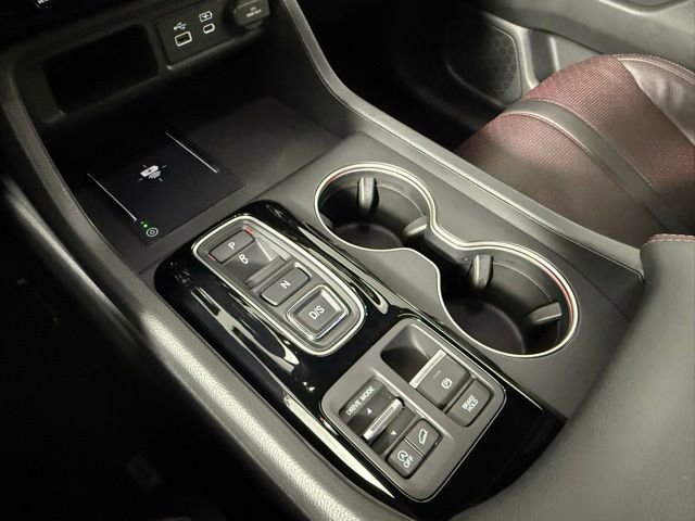 Used 2025 Honda Pilot Black Edition image 29